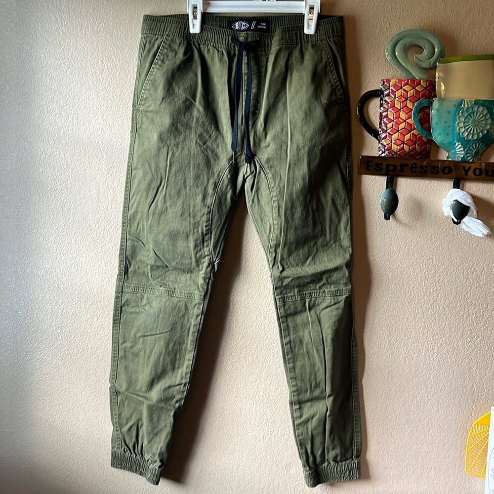 2 pair BKC The Jogger pant M
